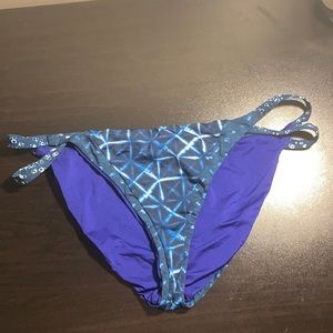 Lucky Brand Blue and Black Bikini Bottom Swimsuit Double Strap Sides Size L